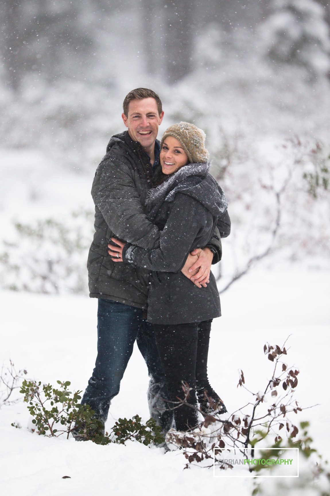 18-mountain-snow-engagement-picture