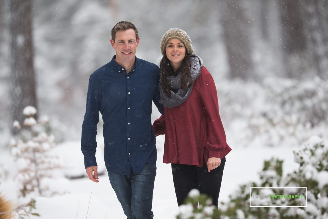 45-Tahoe-snow-engagement-session-pictures