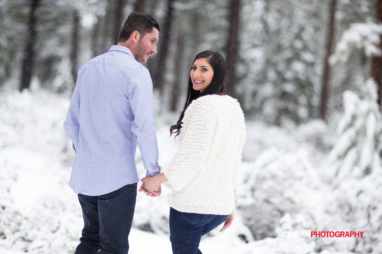 18-Tahoe-winter-engagement-session