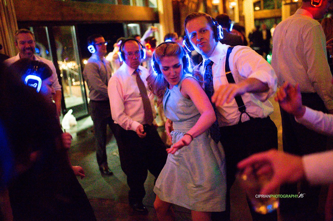 90-Tahoe-dancing-wedding
