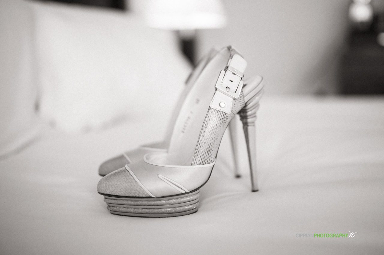 08-wedding-shoes-Tahoe