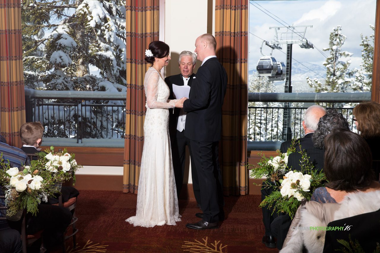 17-winter-white-wedding-Tahoe