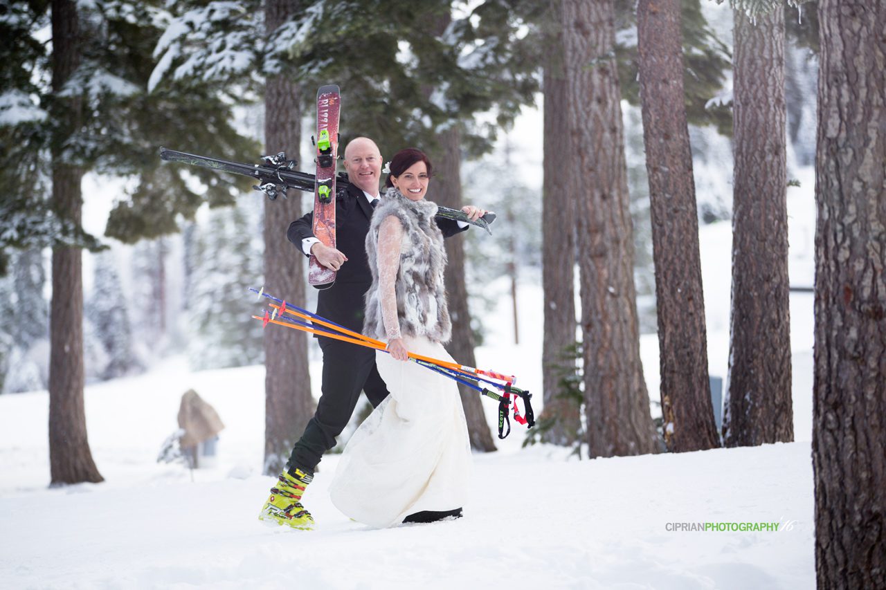 29-skis-Tahoe-wedding