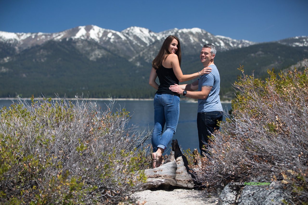 14-Tahoe-overlook-engagement-photo